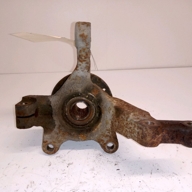 Moyeu avg occasion NISSAN MICRA III Phase 1 04-1995->04-1999 1.4i 88ch 40210AX000 2