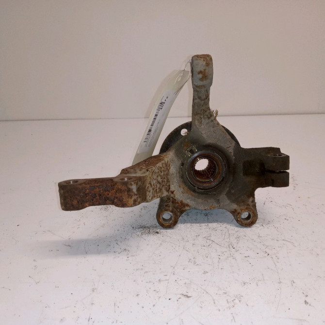 Moyeu avd occasion NISSAN MICRA III Phase 1 04-1995->04-1999 1.4i 88ch 40210AX000 2