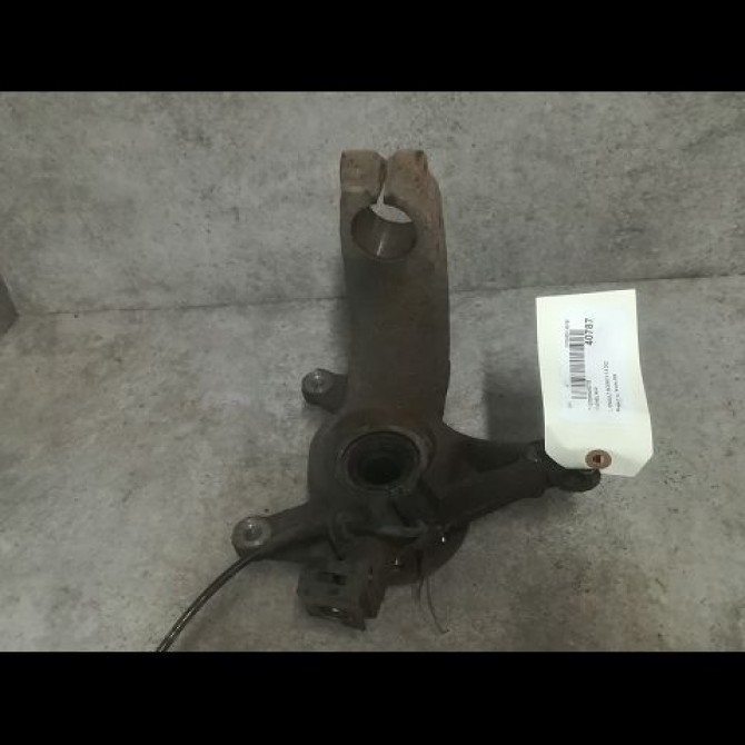 Moyeu avd occasion RENAULT SCENIC II Phase 1 03-2004->09-2006 1.5 DCI 80ch 7701210111 2