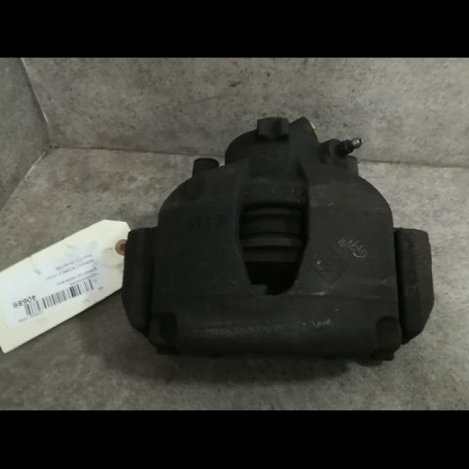 Etrier de frein avant gauche occasion RENAULT SCENIC II Phase 2 09-2006->04-2009 1.9 DCI 130ch 7701065278 1