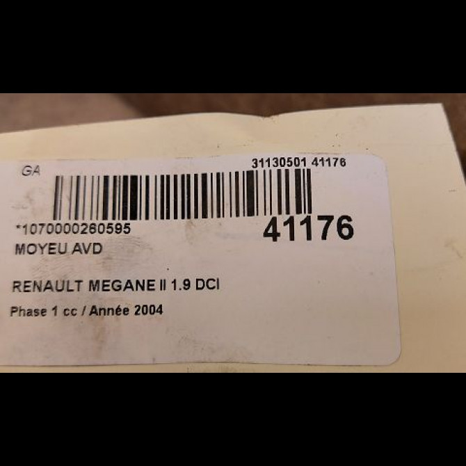 Moyeu avd occasion RENAULT MEGANE II Phase 1 09-2003->12-2005 1.9 DCI 120ch 7701210111 3