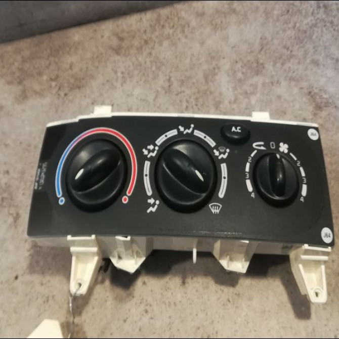 Commande de chauffage occasion RENAULT SCENIC I Phase 1 09-1996->08-1999 1.6i 90ch 1