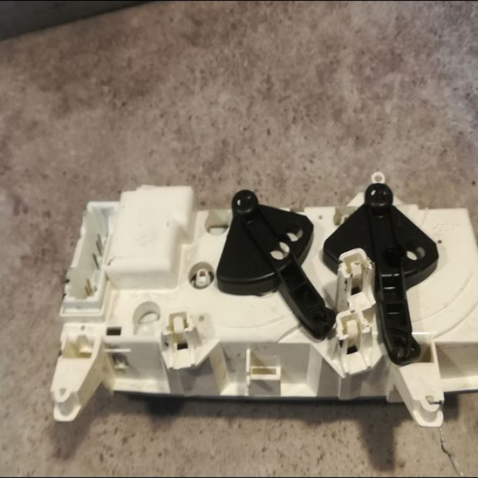 Commande de chauffage occasion RENAULT SCENIC I Phase 1 09-1996->08-1999 1.6i 90ch 2