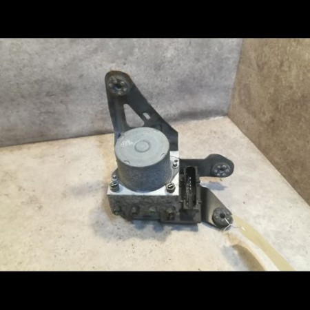 Unité hydraulique ABS occasion RENAULT MEGANE II Phase 1 09-2003->12-2005 1.5 DCI 80ch 7701067590