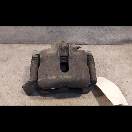 Etrier de frein avant gauche occasion RENAULT SCENIC I Phase 1 09-1996->08-1999 7701203659