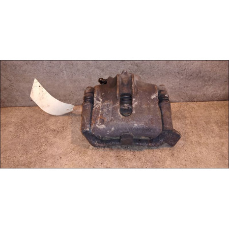 Etrier de frein avant droit occasion RENAULT LAGUNA I Phase 1 01-1994->04-1998 2.2 D 7701203660