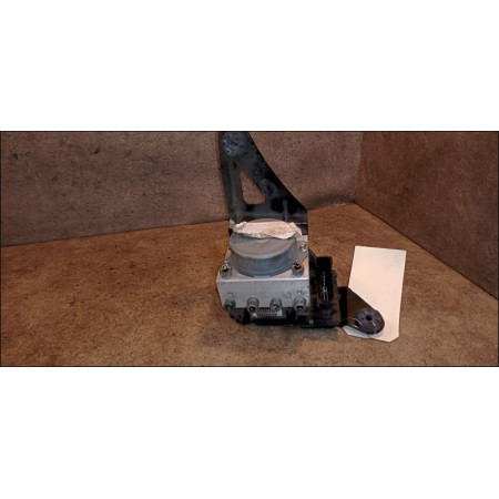 Unité hydraulique ABS occasion RENAULT SCENIC II Phase 2 09-2006->04-2009 1.6i 16v 7701067590
