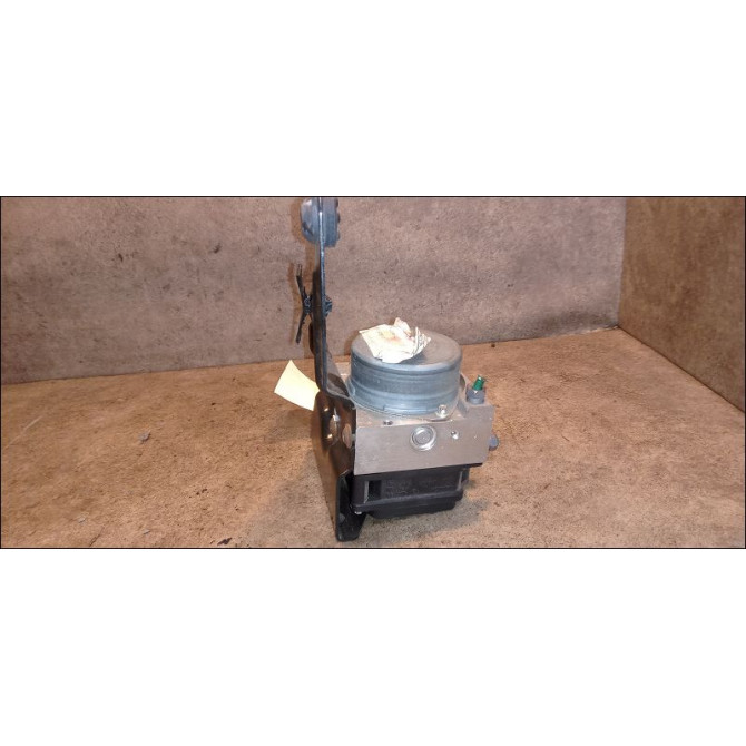 Unité hydraulique ABS occasion RENAULT SCENIC II Phase 2 09-2006->04-2009 1.6i 16v 7701067590 2