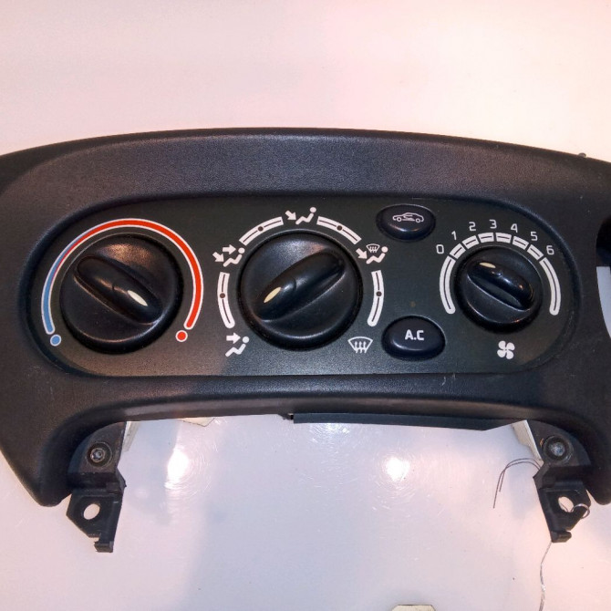 Commande de chauffage occasion RENAULT SCENIC I Phase 1 09-1996->08-1999 1.9 DTI 100ch 1