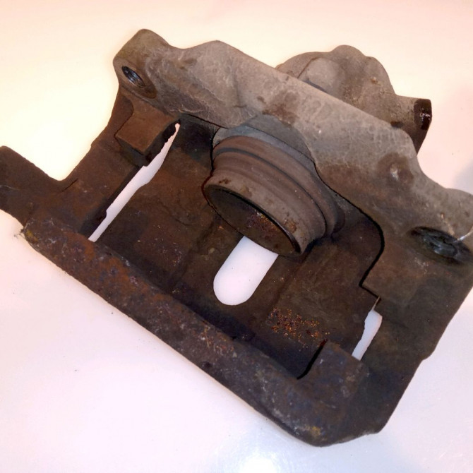 Etrier de frein avant droit occasion RENAULT SCENIC I Phase 1 09-1996->08-1999 1.9 DTI 100ch 7701203660 2