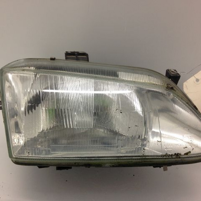 Phare droit occasion RENAULT SCENIC I Phase 1 09-1996->08-1999 260101792R 1