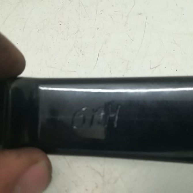 Poignee ext porte avg occasion VOLKSWAGEN POLO IV Phase 1 01-2002->05-2005 1.4 TDI 75ch 3B0837207GGRU 2