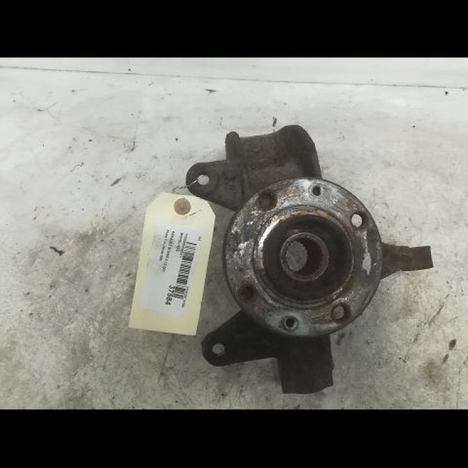 Moyeu avg occasion RENAULT SCENIC II Phase 1 03-2004->09-2006 1.5 DCI 80ch 7701210111 1