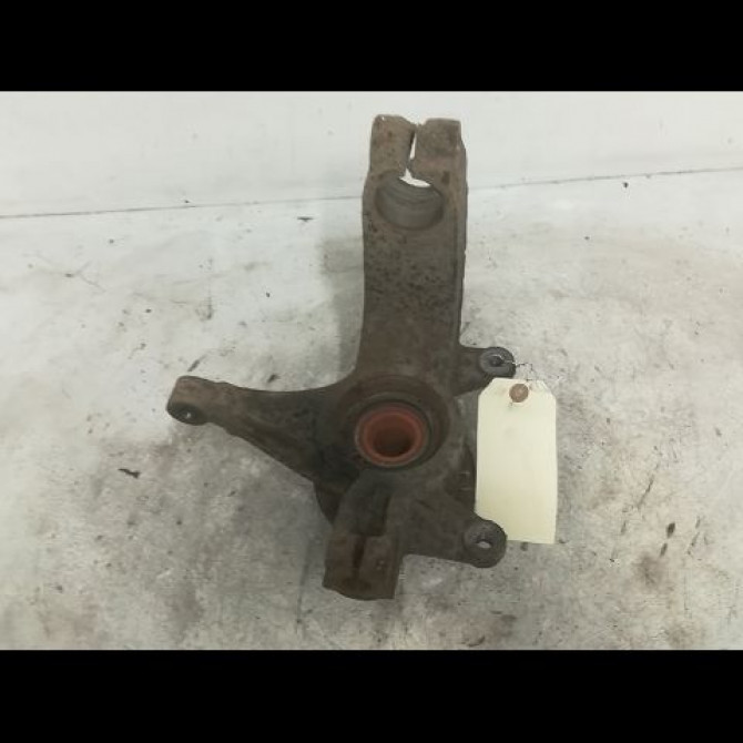 Moyeu avg occasion RENAULT SCENIC II Phase 1 03-2004->09-2006 1.5 DCI 80ch 7701210111 2