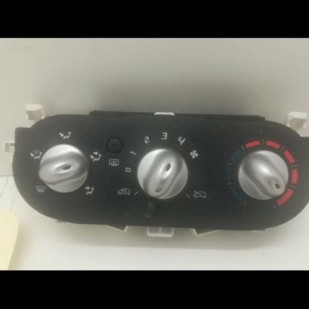 Commande de chauffage occasion RENAULT TWINGO II Phase 1 06-2007->11-2011 1.2i 16v 75ch