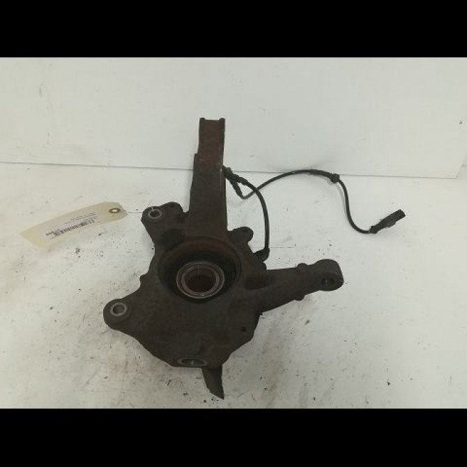 Moyeu avd occasion RENAULT SCENIC III Phase 1 04-2009->11-2011 1.9 DCI 130ch 402101877R 2