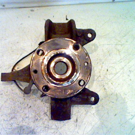 Moyeu avd occasion RENAULT SCENIC II Phase 1 03-2004->09-2006 1.9 DCI 120ch 7701210111