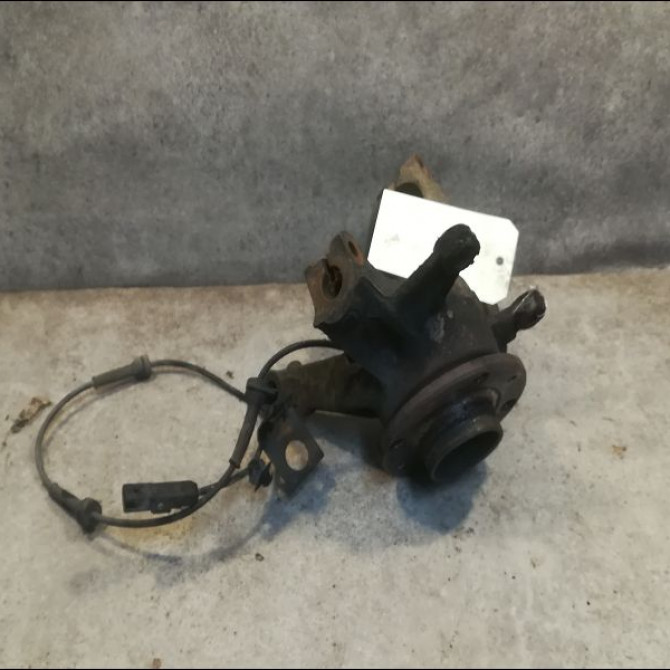 Moyeu avg occasion RENAULT MEGANE II Phase 2 BREAK 01-2006->06-2009 1.5 DCI 105ch 7701210111 3