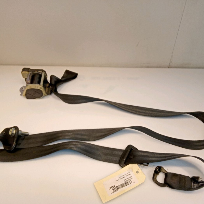 Ceinture arrière droite occasion RENAULT TWINGO II Phase 1 06-2007->11-2011 1.2i 16v 75ch 8200813029 1