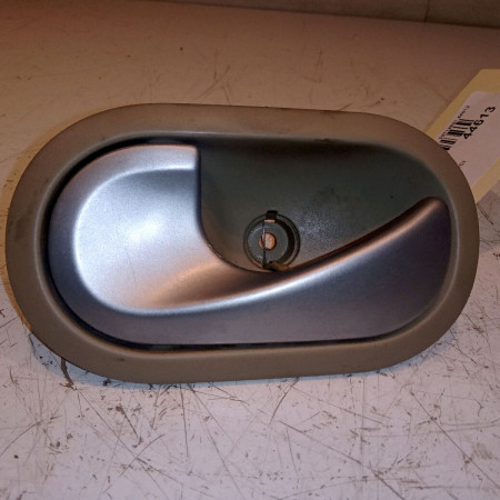Poignee int porte avd occasion RENAULT SCENIC II Phase 2 09-2006->04-2009 1.9 DCI 130ch 8200843630
