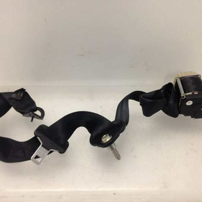 Ceinture arrière droite occasion RENAULT TWINGO II Phase 1 06-2007->11-2011 1.2i 60ch 8200813029 1