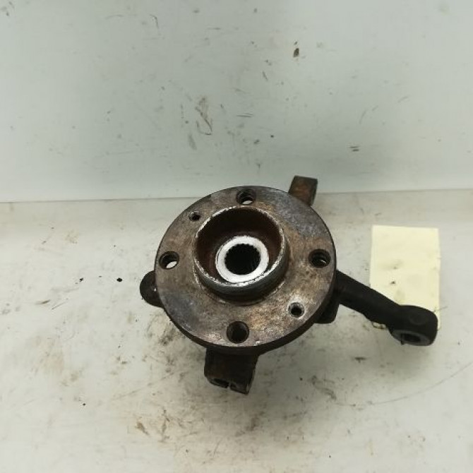 Moyeu avg occasion RENAULT EXPRESS Phase 1 11-1985->09-1994 7701205778 1