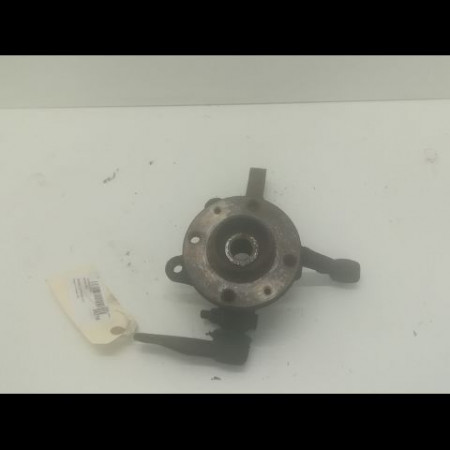 Moyeu avd occasion RENAULT EXPRESS Phase 1 11-1985->09-1994 1.6 D 7701205778