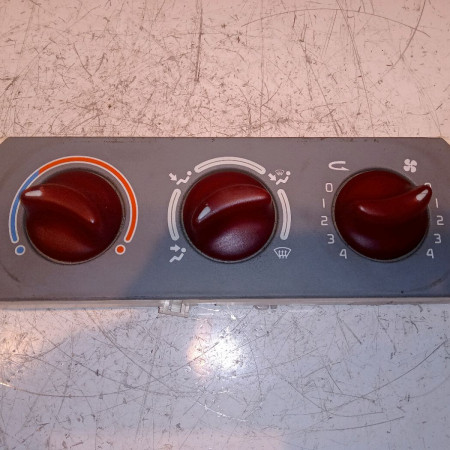 Commande de chauffage occasion RENAULT TWINGO I Phase 3 08-2000->06-2007 1.2i 8v 60ch