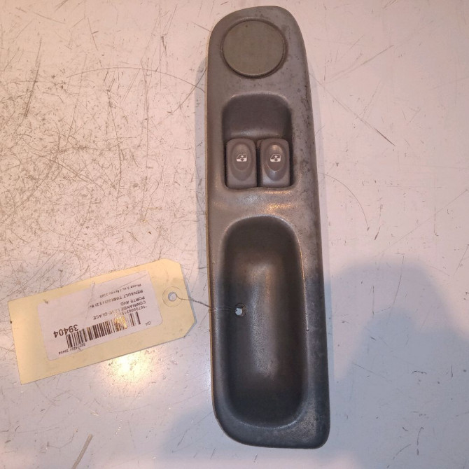 Commande lève-glace porte avant gauche occasion RENAULT TWINGO I Phase 3 08-2000->06-2007 1.2i 8v 60ch 1