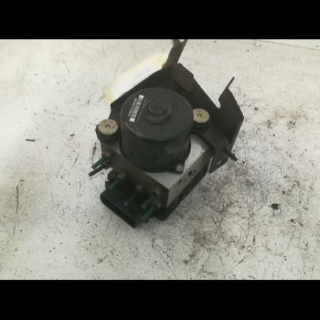 Unité hydraulique ABS occasion RENAULT TWINGO I Phase 3 08-2000->06-2007 1.2i 7701206054