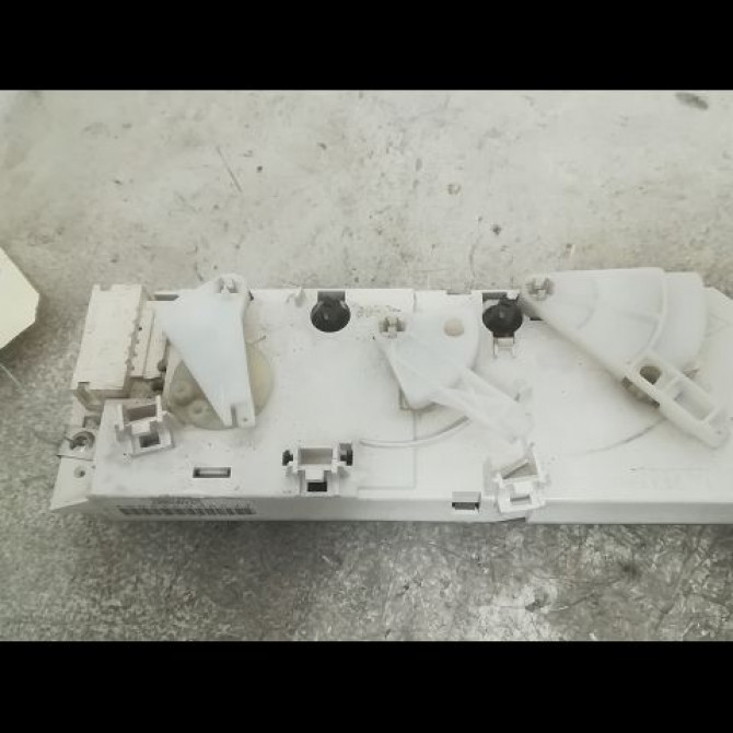 Commande de chauffage occasion RENAULT TWINGO I Phase 3 08-2000->06-2007 1.2i 2