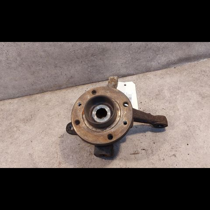 Moyeu avg occasion RENAULT SUPER 5 Phase 1 10-1984->12-1996 1.4i 7701205778 1