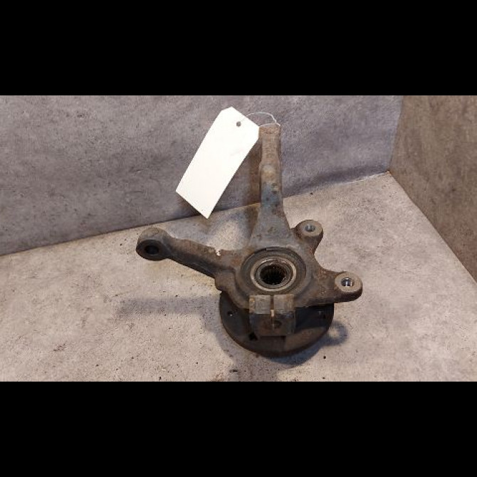 Moyeu avg occasion RENAULT SUPER 5 Phase 1 10-1984->12-1996 1.4i 7701205778 2