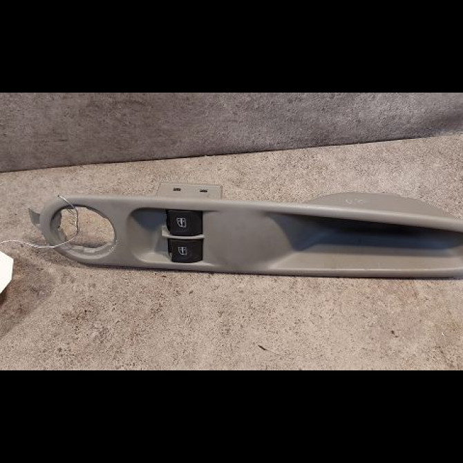 Commande lève-glace porte avant gauche occasion RENAULT ZOE Phase 1 10-2012->... 1