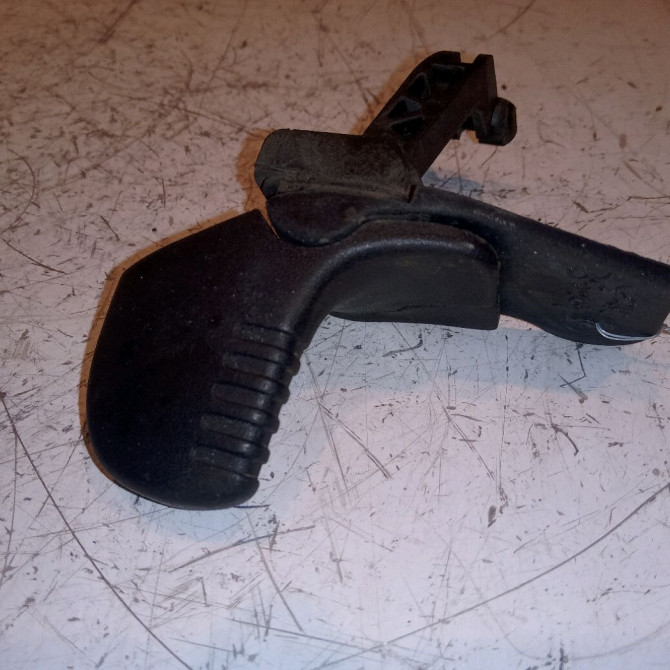 Poignee ext porte avd occasion RENAULT TWINGO I Phase 3 08-2000->06-2007 1.2i 8v 60ch 7700822425 1