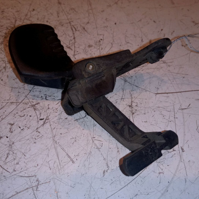 Poignee ext porte avd occasion RENAULT TWINGO I Phase 3 08-2000->06-2007 1.2i 8v 60ch 7700822425 2