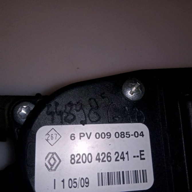 Potentiometre accelerateur occasion RENAULT TWINGO II Phase 1 06-2007->11-2011 1.2i 16v 75ch 3