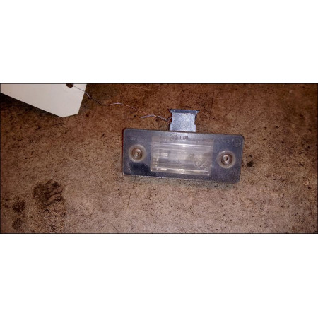 Eclaireur plaque de police g occasion SKODA FABIA II Phase 1 05-2007->03-2010 1.4 TDI 80ch 6Y0943021E