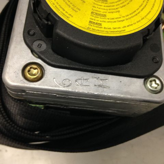 Ceinture arrière droite occasion VOLKSWAGEN PASSAT IV Phase 2 10-2000->03-2005 1.9 TDI 130ch 2