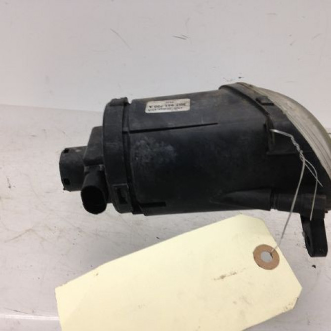 Phare antibrouillard avant droit occasion VOLKSWAGEN PASSAT IV Phase 2 10-2000->03-2005 1.9 TDI 130ch 2