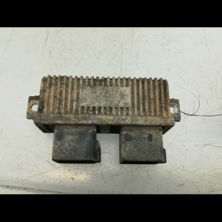 Boitier de préchauffage occasion RENAULT ESPACE IV Phase 1 09-2002->03-2006 3.0 DCI 8200427988