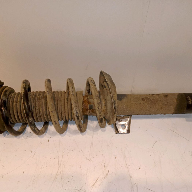 Amortisseur avant droit occasion 2