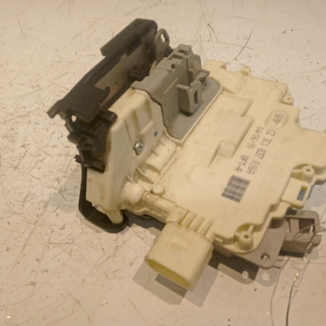 Serrure porte avd occasion 2