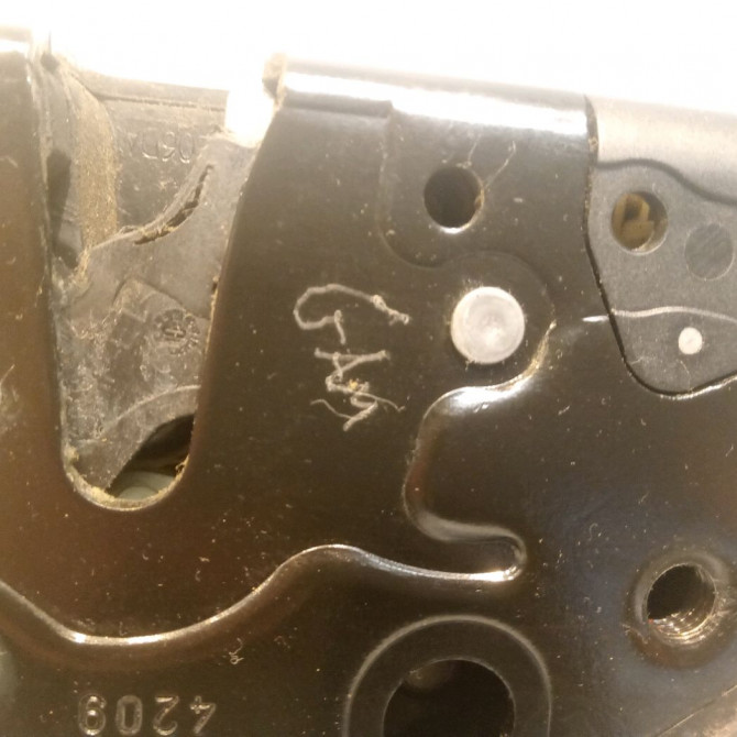 Serrure porte avd occasion 3