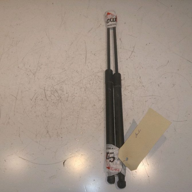 Verin droit hayon occasion 1