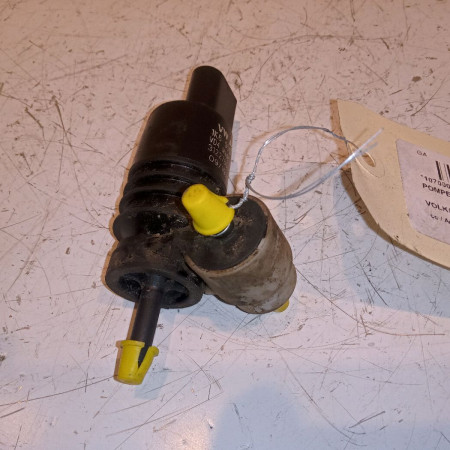 <span class="tt">Pompe lave-glace avant occasion  </span><span class="designation"> </span>