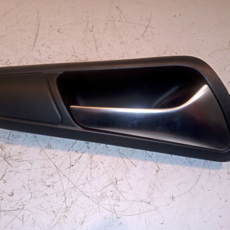 <span class="tt">Poignee int porte avd occasion  </span><span class="designation"> </span>