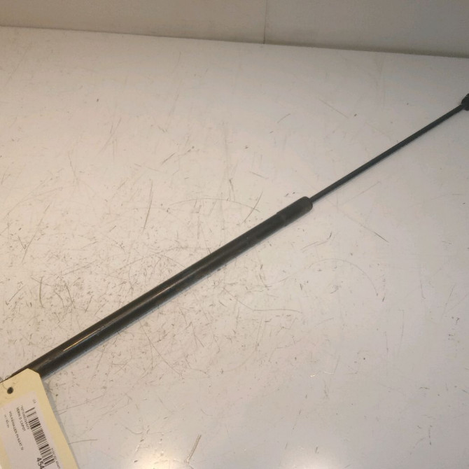 Verin d capot occasion 1