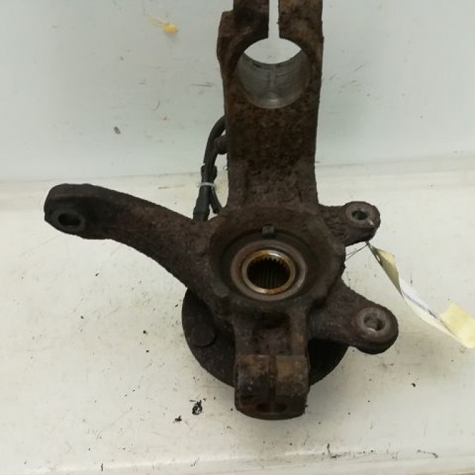 Moyeu avg occasion FORD FIESTA V Phase 1 09-2002->10-2005 1.4i 1201569 2