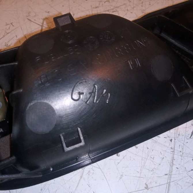 Poignee int porte arg occasion VOLKSWAGEN TIGUAN I TIGUAN I Phase 2 2011-04-01->2016-12-31 2.0 TDI 140ch 5N0839113AEUAQ 3